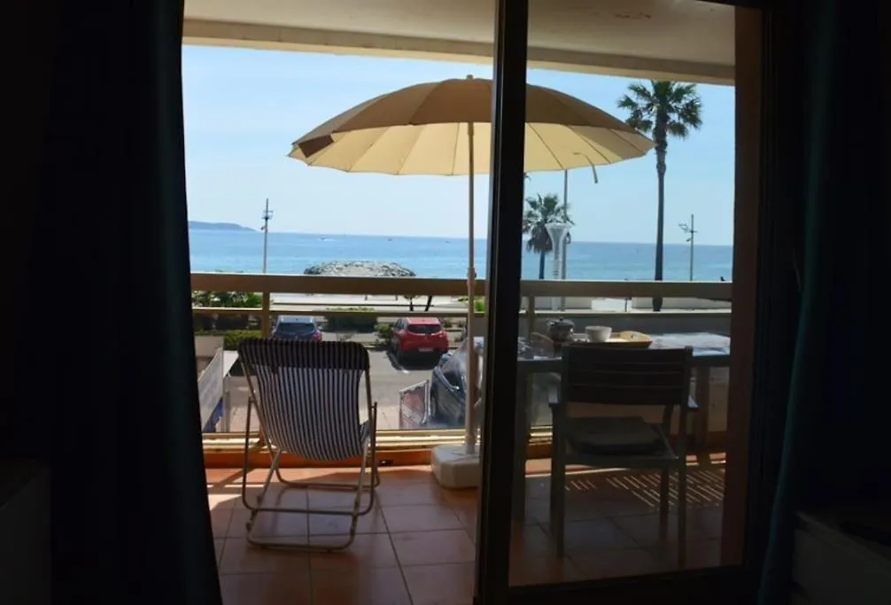 Appartamento 2 Piéces Clim Face a la plage vue Mer Cavalaire-sur-Mer